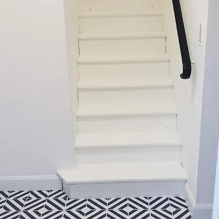 Les Darons Du Mont-saint-michel 14 People Feriehus *