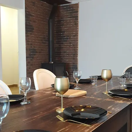 Les Darons Du Mont-saint-michel 14 People