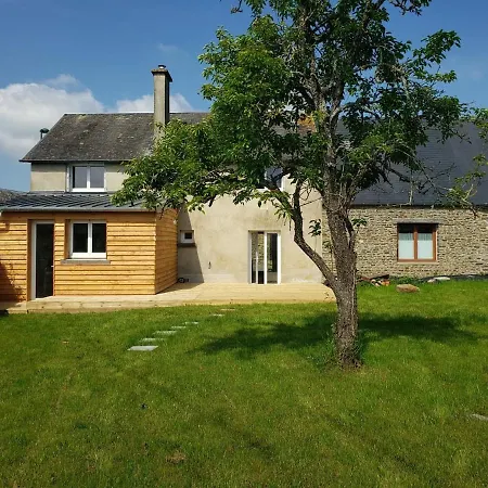 Les Darons Du Mont-saint-michel 14 People Feriehus *