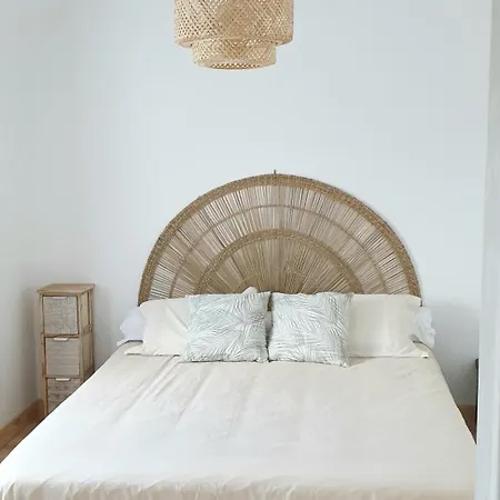 Les Darons Du Mont-saint-michel 14 People Feriehus *